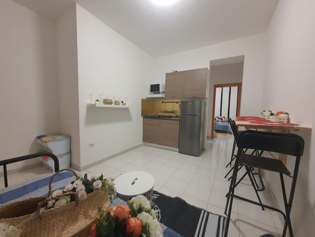 Chafbius Downtown Deluxe Villa Каляри Екстериор снимка
