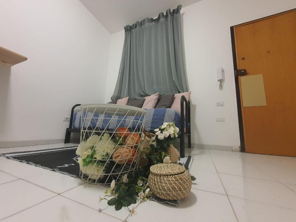 Chafbius Downtown Deluxe Villa Каляри Екстериор снимка