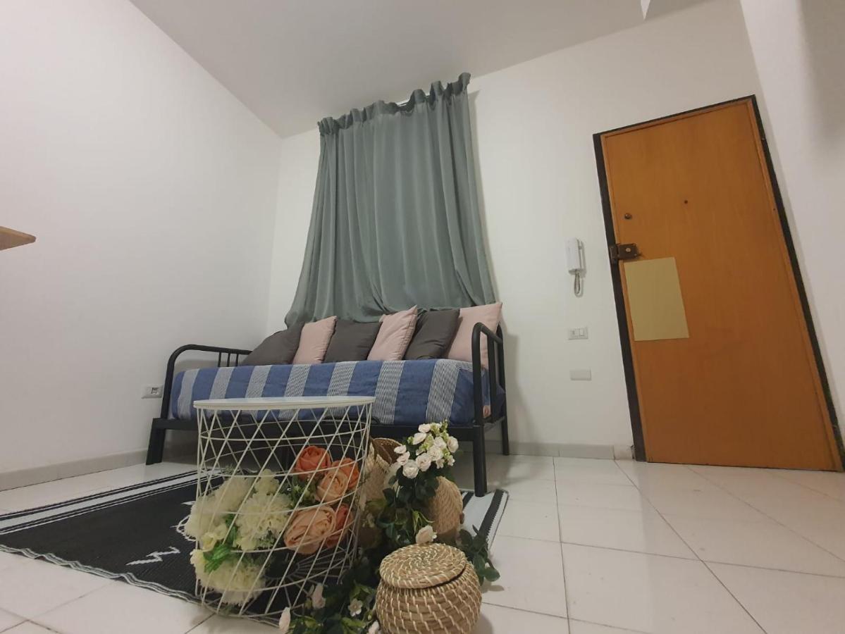Chafbius Downtown Deluxe Villa Каляри Екстериор снимка