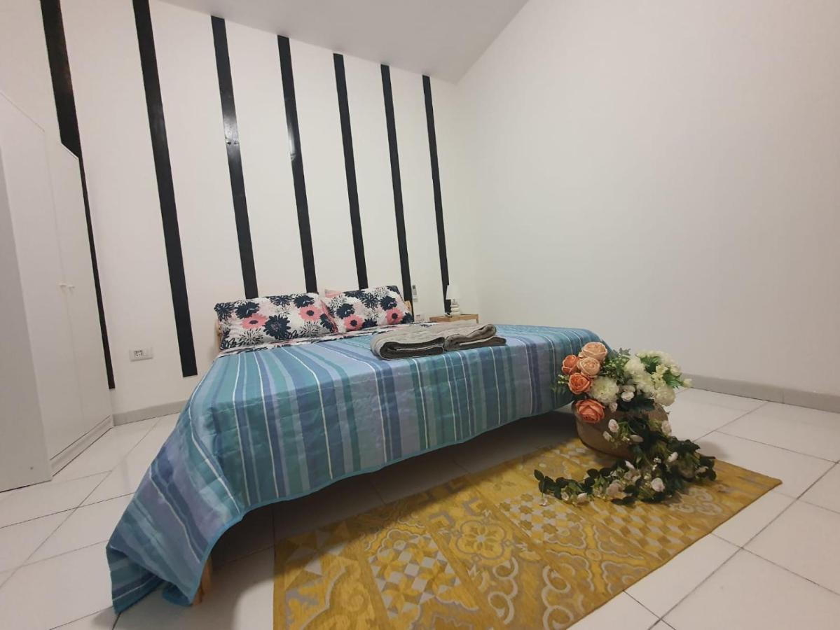 Chafbius Downtown Deluxe Villa Каляри Екстериор снимка